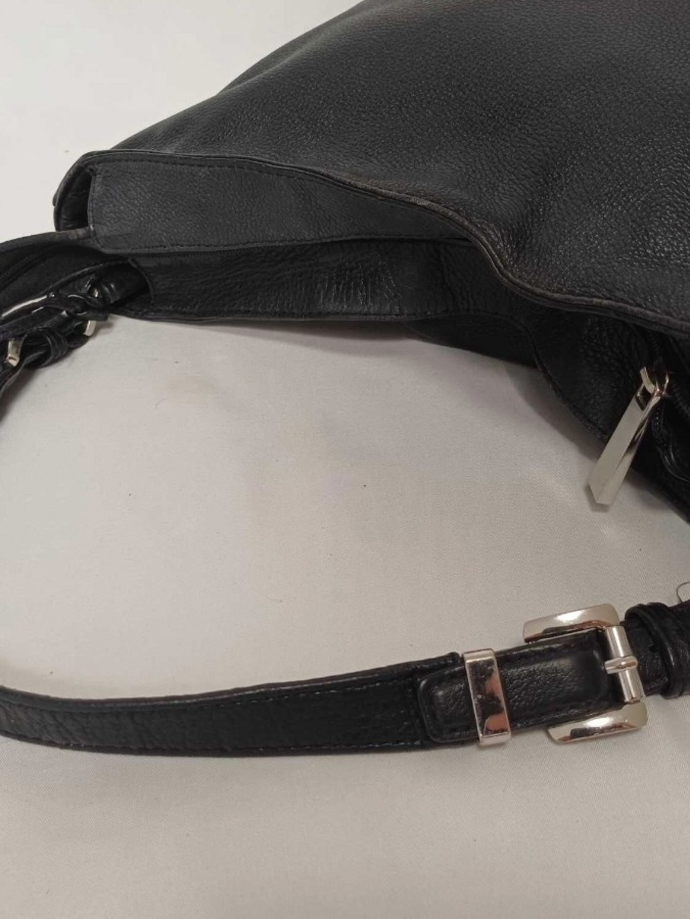 Michael Kors Essex Black Pebbled Leather Shoulder Hobo Bag - Picture 3 of 7
